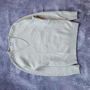 Vintage 90s TUNDRA 100% Wool V-Neck Sweater